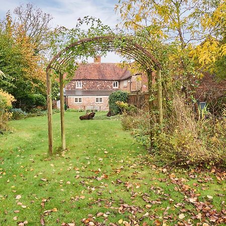 Host & Stay - The Bell House Wickhambreaux Eksteriør billede